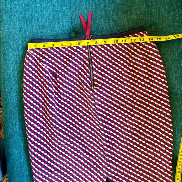 Boden Lined Pencil Skirt US Size 4R Navy Blue Pink and Maroon - Picture 5 of 7